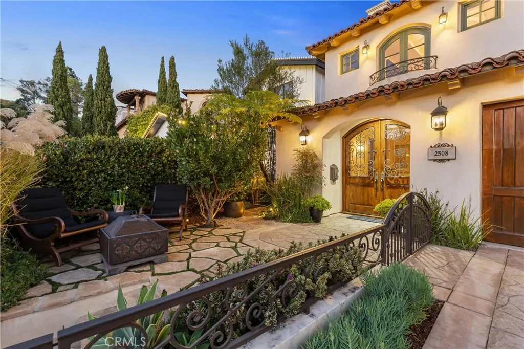 2508 Pine, Manhattan Beach, California 90266 home-pic-2