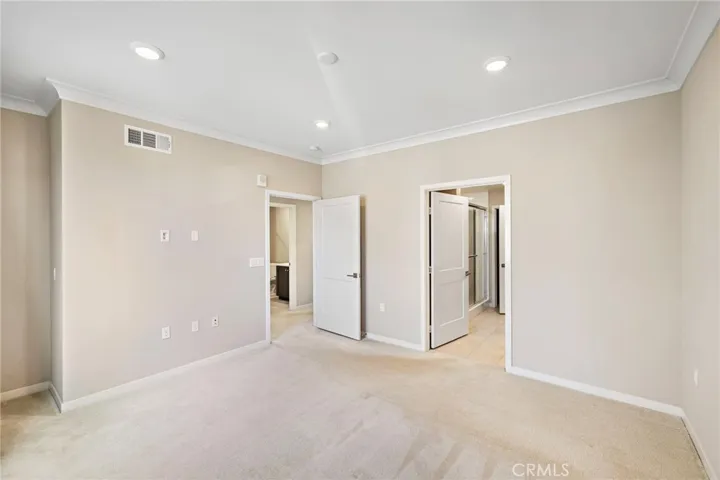 Secondary Bedroom with direct access to bathroom