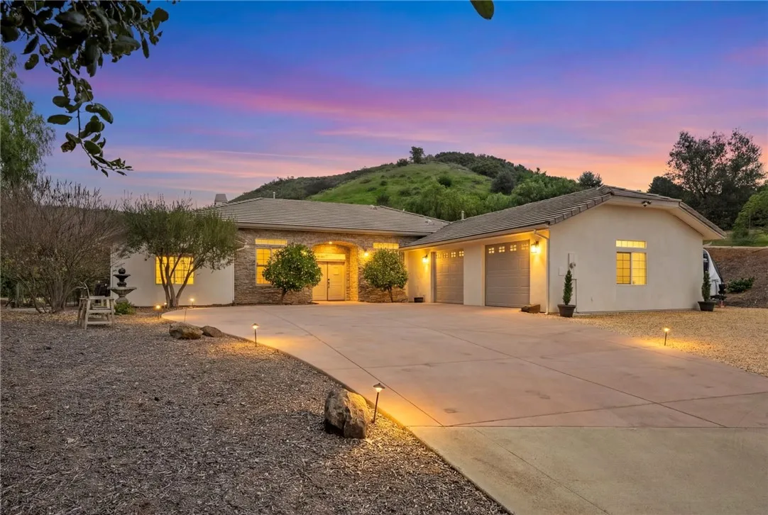 45600 La Cruz Dr., Temecula, California 92590 home-pic-1