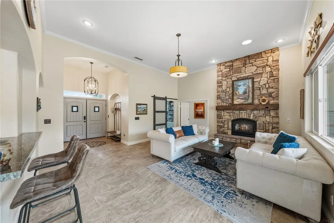 45600 La Cruz Dr., Temecula, California 92590 home-pic-23