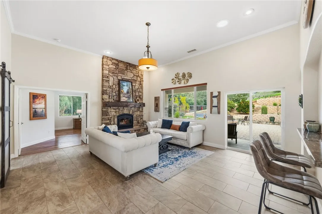 45600 La Cruz Dr., Temecula, California 92590 home-pic-20