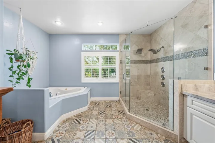 45600 La Cruz Dr., Temecula, California 92590