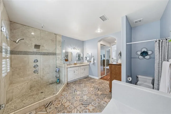 45600 La Cruz Dr., Temecula, California 92590