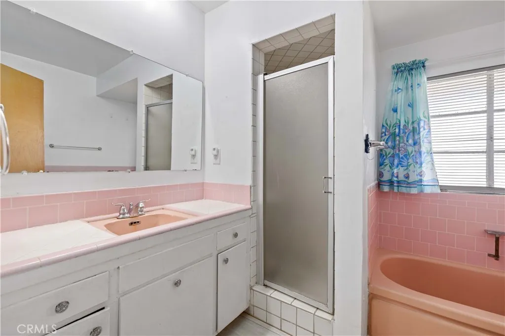 1118 E Avenue K, Lancaster, California 93535 home-pic-19