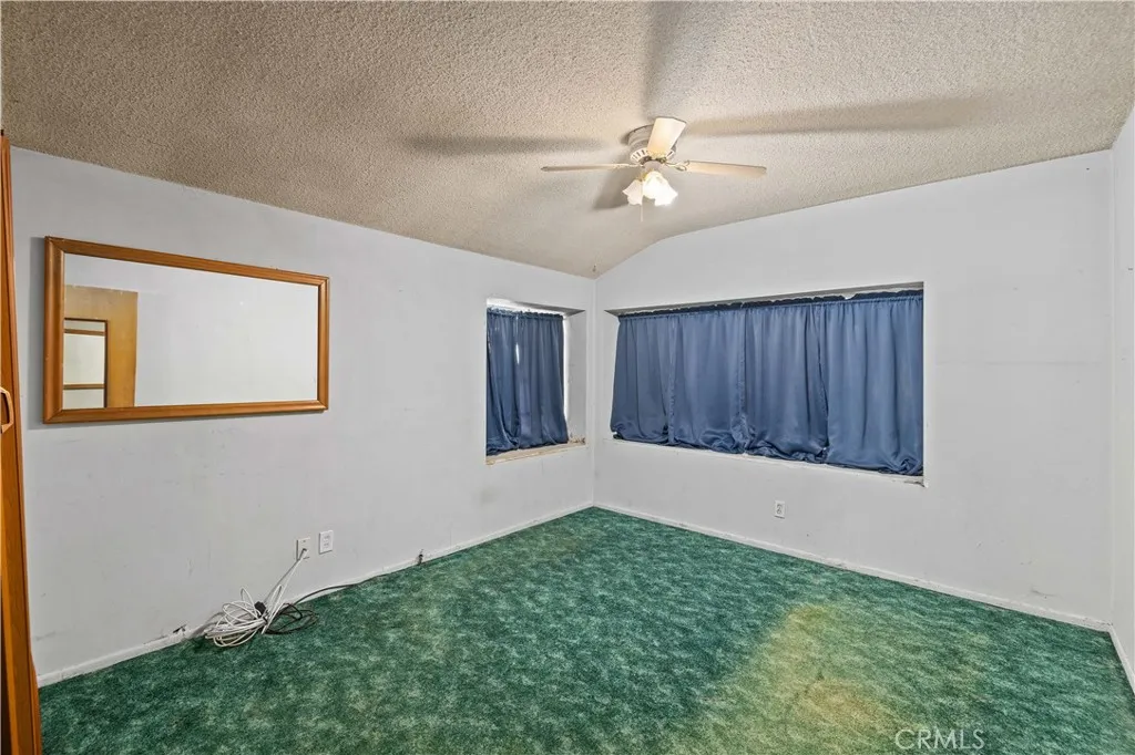 1118 E Avenue K, Lancaster, California 93535 home-pic-21