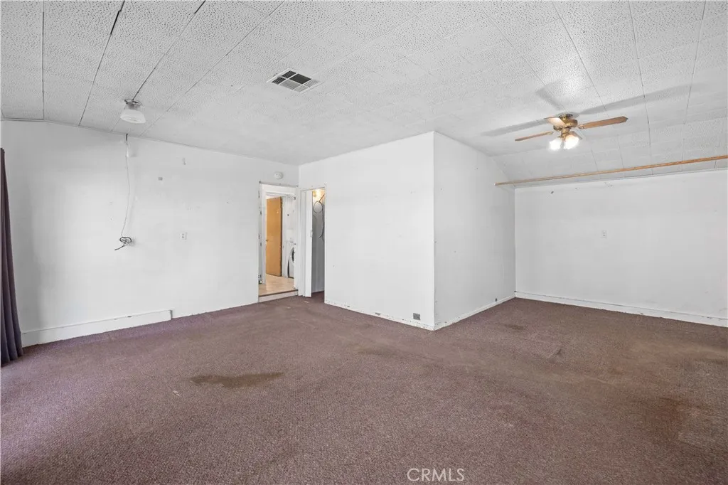 1118 E Avenue K, Lancaster, California 93535 home-pic-15