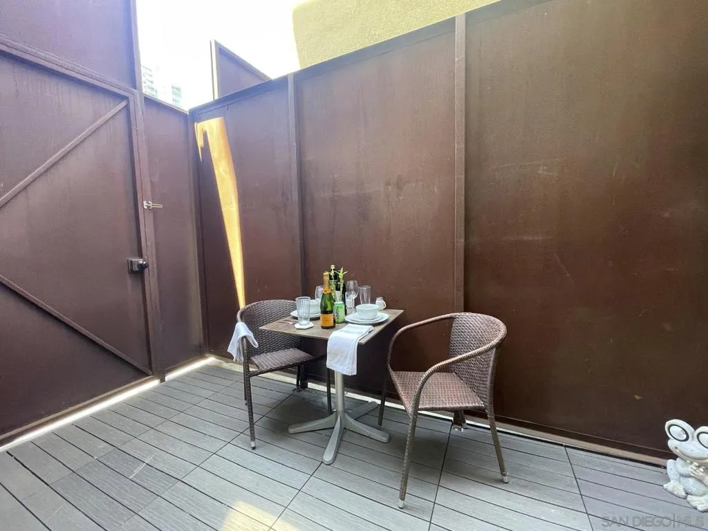 948 G Street 19, San Diego, California 92101 home-pic-13