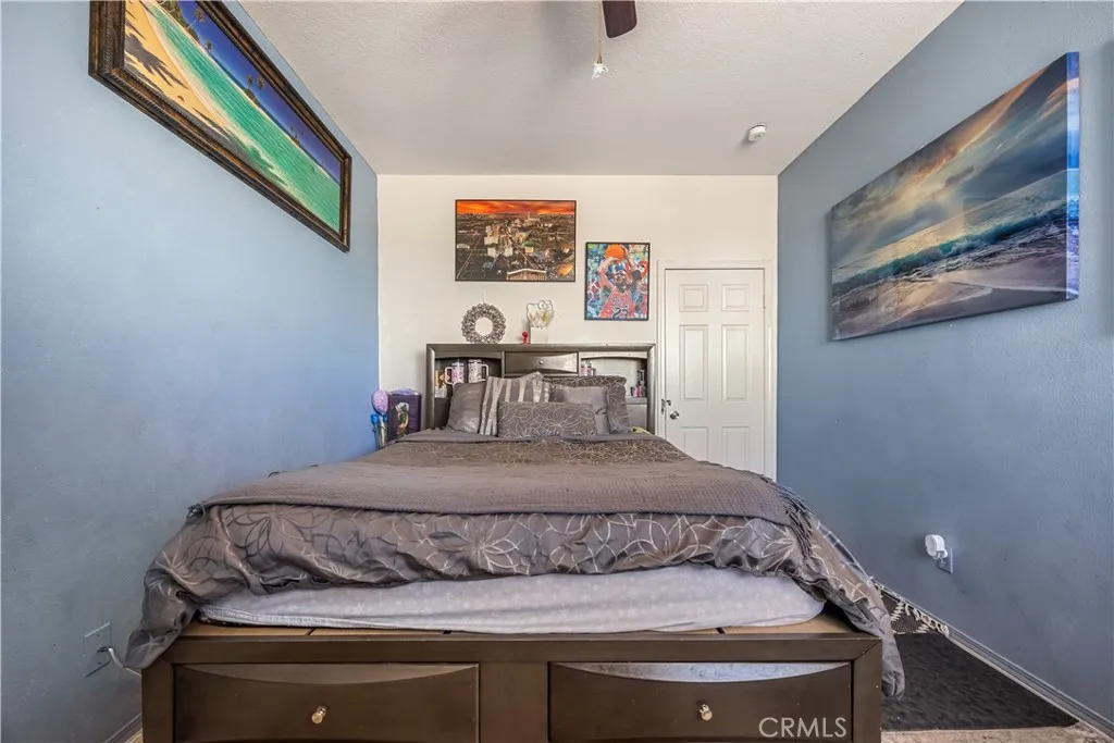 40755 Knollwood Court, Palmdale, California 93551 home-pic-32