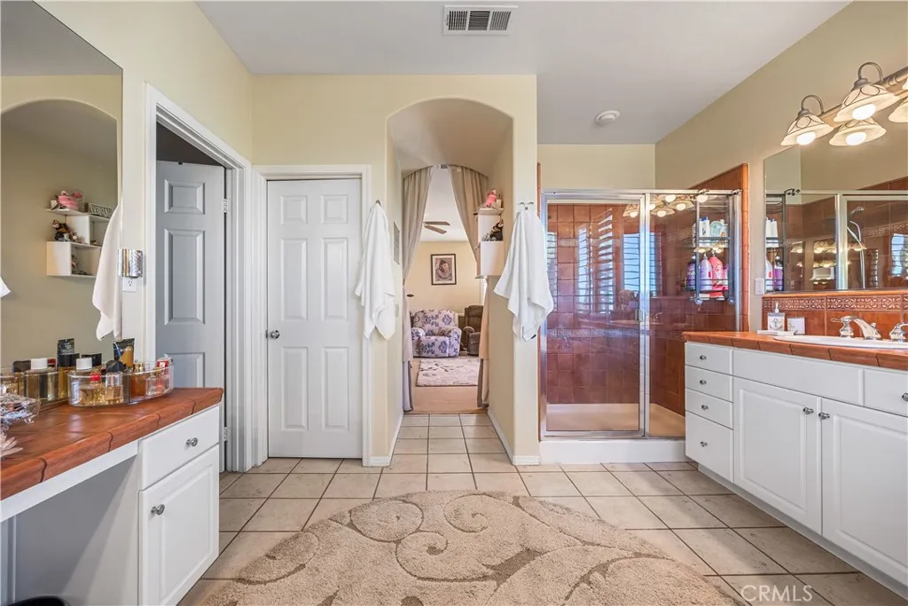 40755 Knollwood Court, Palmdale, California 93551 home-pic-42