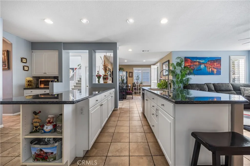 40755 Knollwood Court, Palmdale, California 93551 home-pic-9