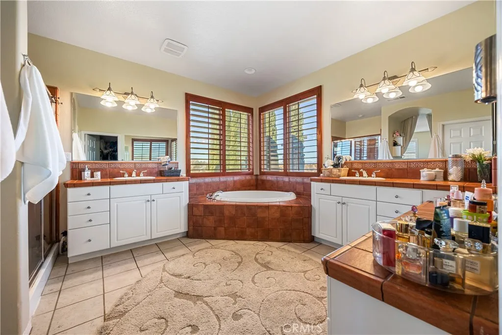 40755 Knollwood Court, Palmdale, California 93551 home-pic-41