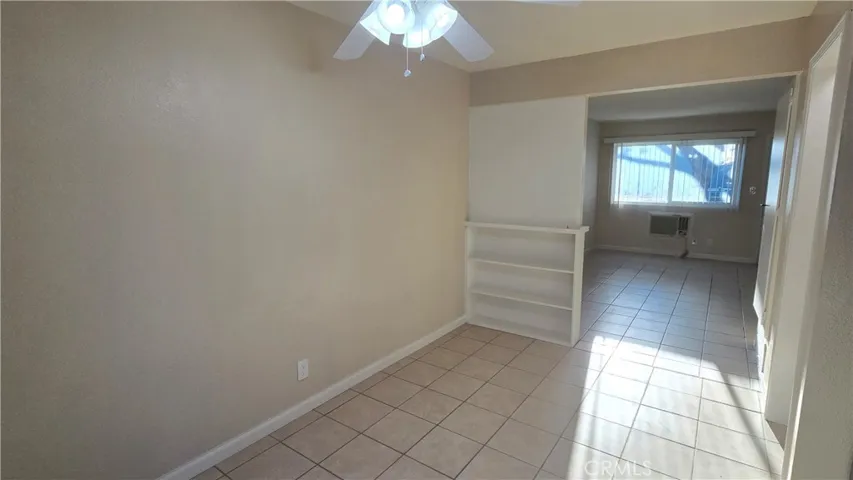 Dining room to living room
