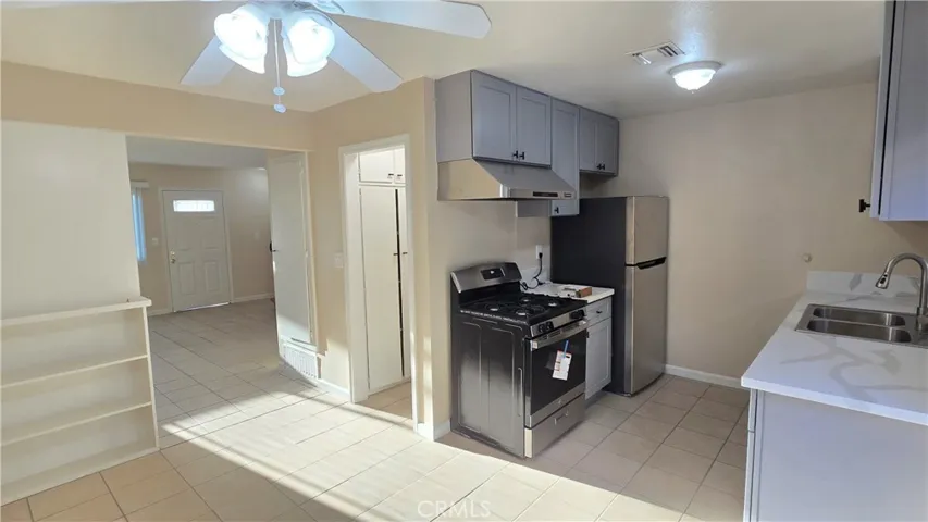 New kitchen with new stainless steel apliances
