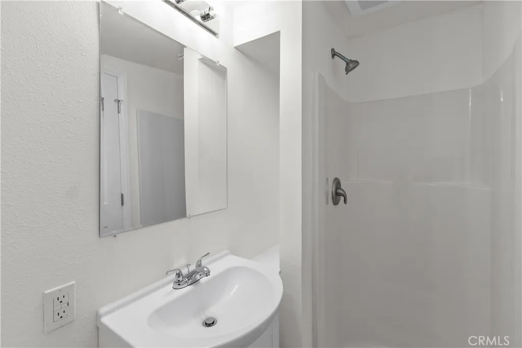 35211 Elm Lane, Yucaipa, California 92399 home-pic-41