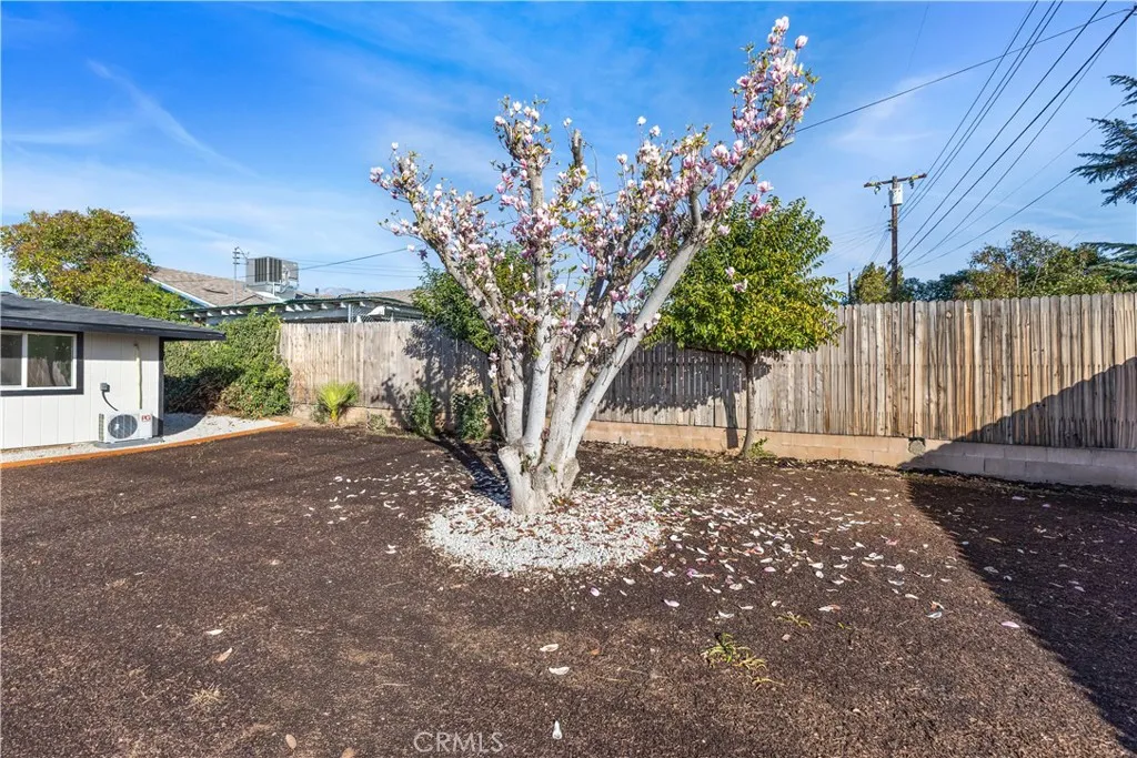 35211 Elm Lane, Yucaipa, California 92399 home-pic-29