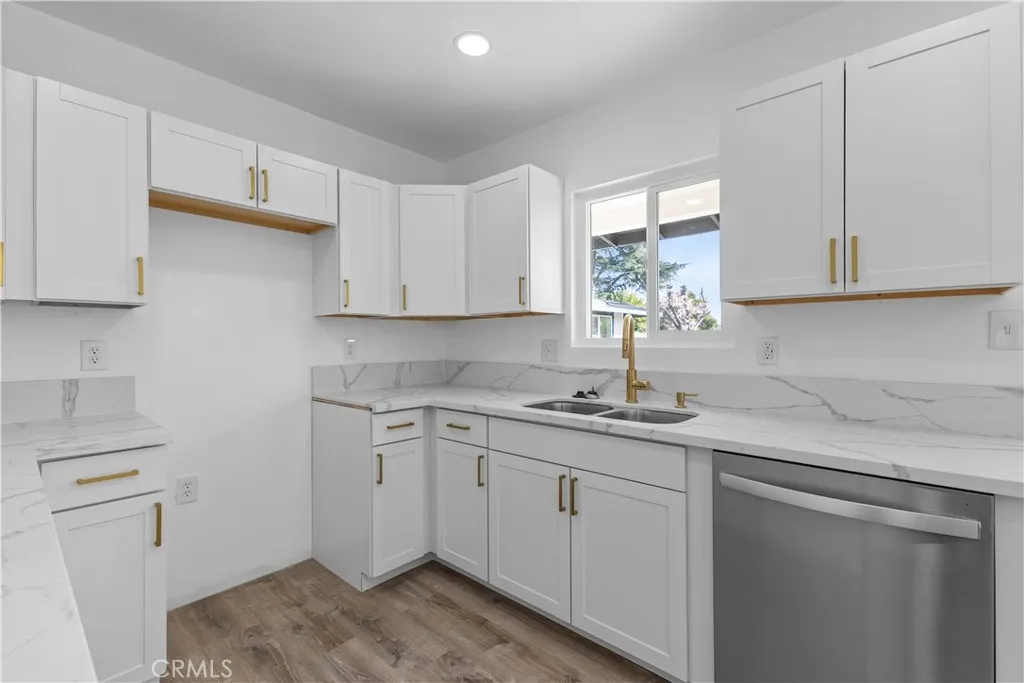 35211 Elm Lane, Yucaipa, California 92399 home-pic-19