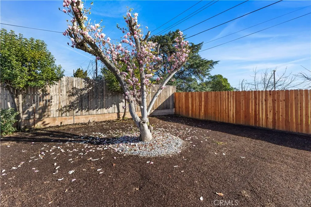 35211 Elm Lane, Yucaipa, California 92399 home-pic-30