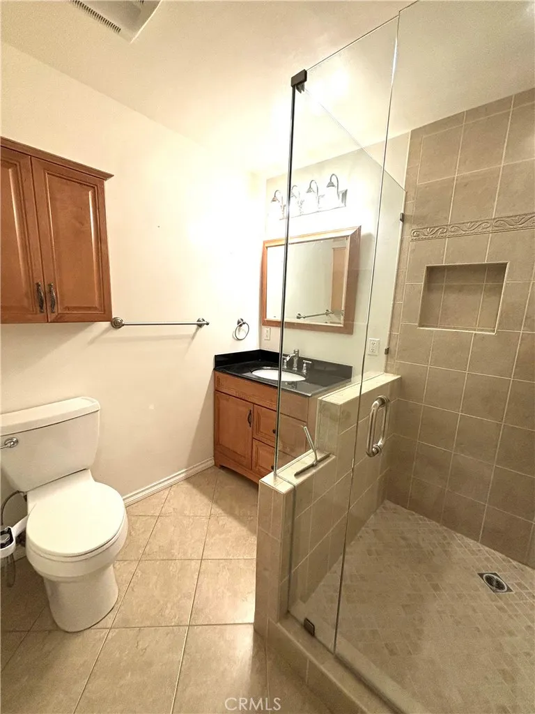 7065 E Stearns, Long Beach, California 90815 home-pic-24