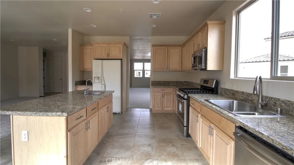 56925 Hidden Gold Court, Yucca Valley, California 92284 home-pic-15