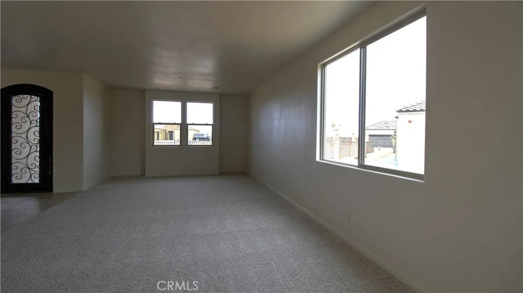 56925 Hidden Gold Court, Yucca Valley, California 92284 home-pic-18