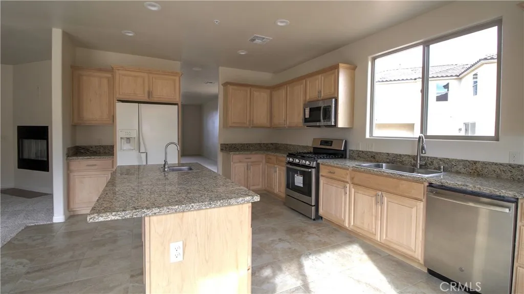 56925 Hidden Gold Court, Yucca Valley, California 92284 home-pic-14