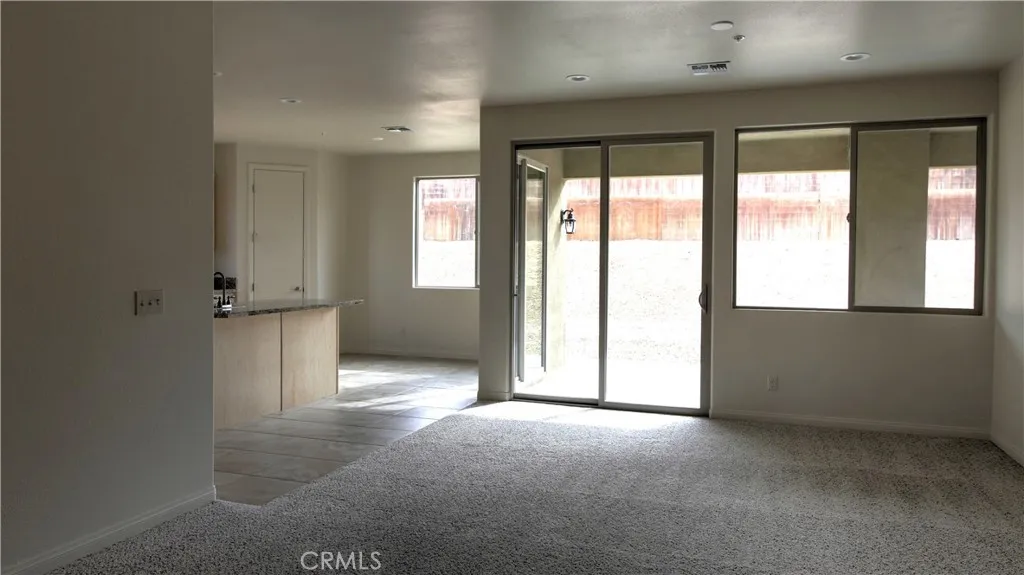 56925 Hidden Gold Court, Yucca Valley, California 92284 home-pic-6