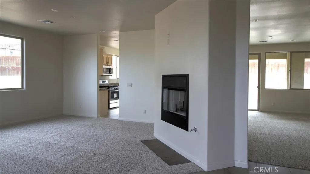 56925 Hidden Gold Court, Yucca Valley, California 92284 home-pic-5