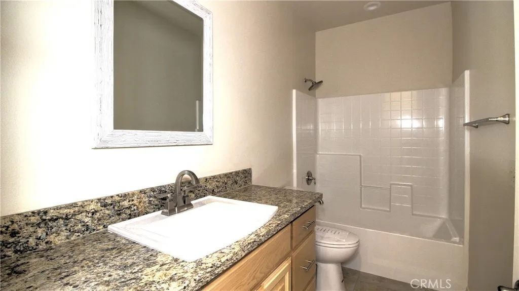 56925 Hidden Gold Court, Yucca Valley, California 92284 home-pic-26