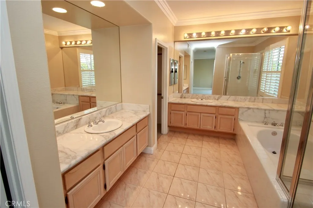 11 Pienza, Irvine, California 92606 home-pic-15
