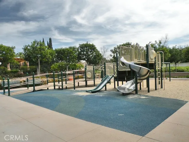 11 Pienza, Irvine, California 92606 home-pic-31