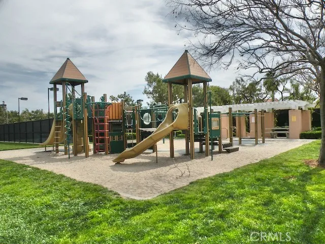 11 Pienza, Irvine, California 92606 home-pic-27