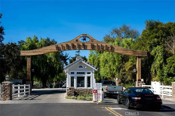 Long Valley Gate