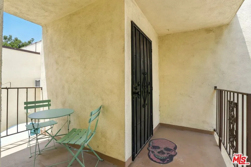 11813 Runnymede Street 36, North Hollywood, California 91605 home-pic-18