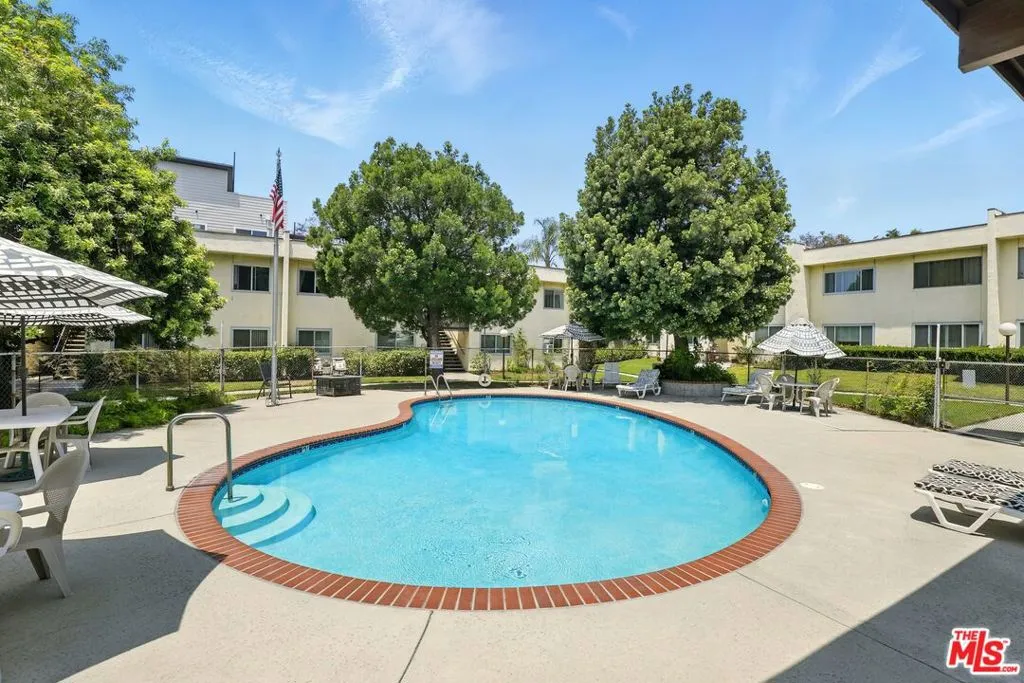 11813 Runnymede Street 36, North Hollywood, California 91605 home-pic-19