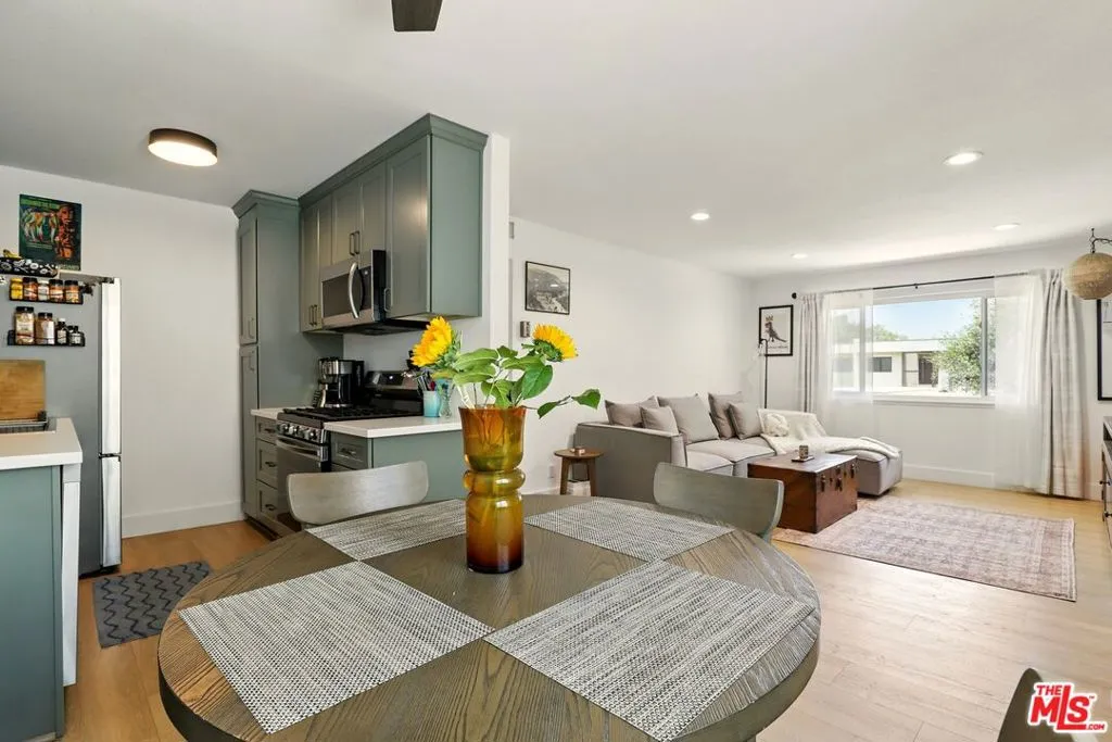 11813 Runnymede Street 36, North Hollywood, California 91605 home-pic-4