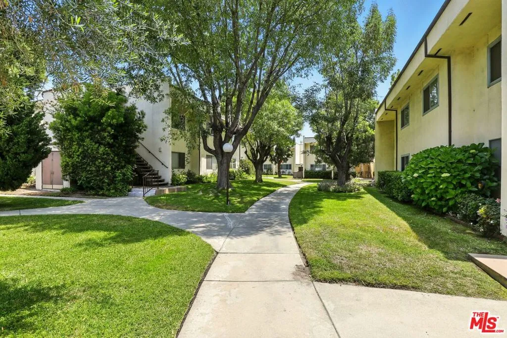 11813 Runnymede Street 36, North Hollywood, California 91605 home-pic-24