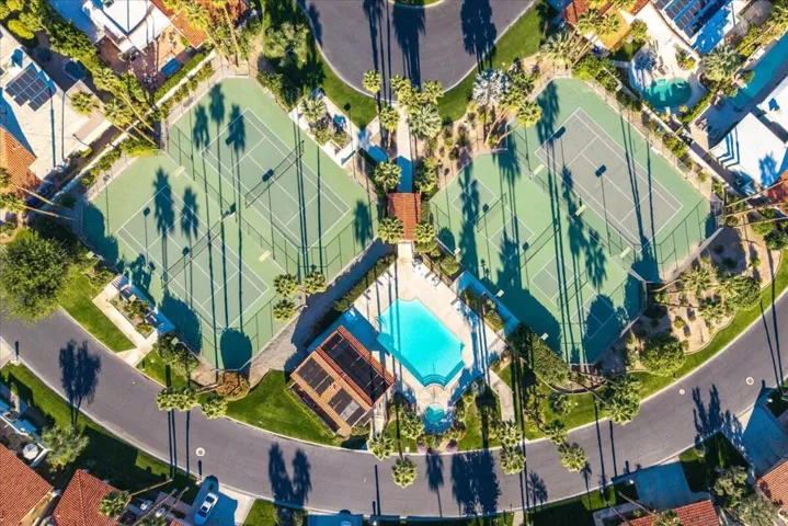 58-COUNTRY CLUB ESTATES COMMUNITY SHOTS
