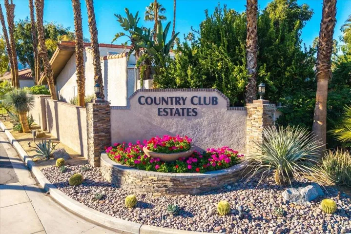 65-COUNTRY CLUB ESTATES COMMUNITY SHOTS