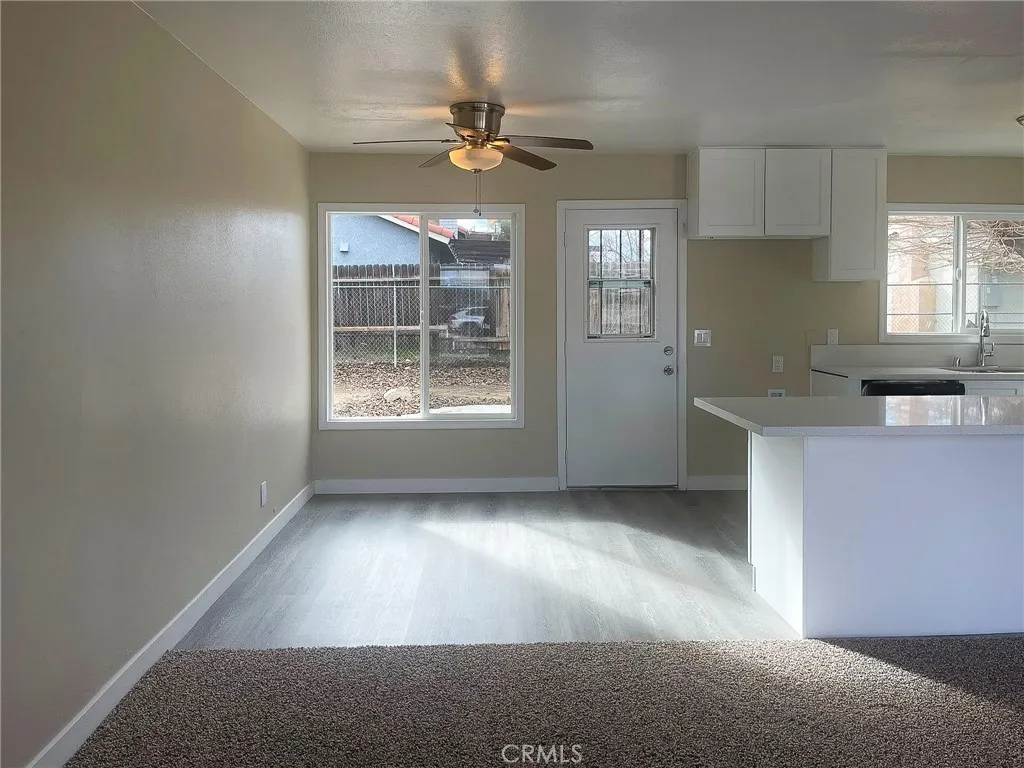 1560 W Avenue H10, Lancaster, California 93534 home-pic-8