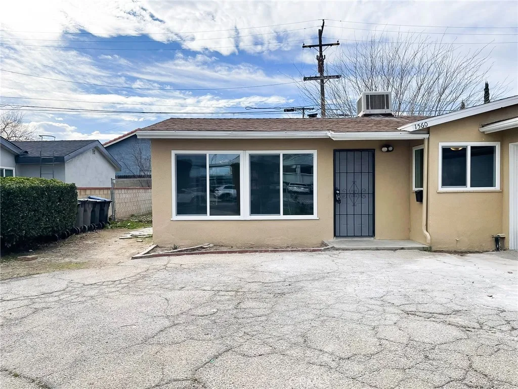 1560 W Avenue H10, Lancaster, California 93534 home-pic-4