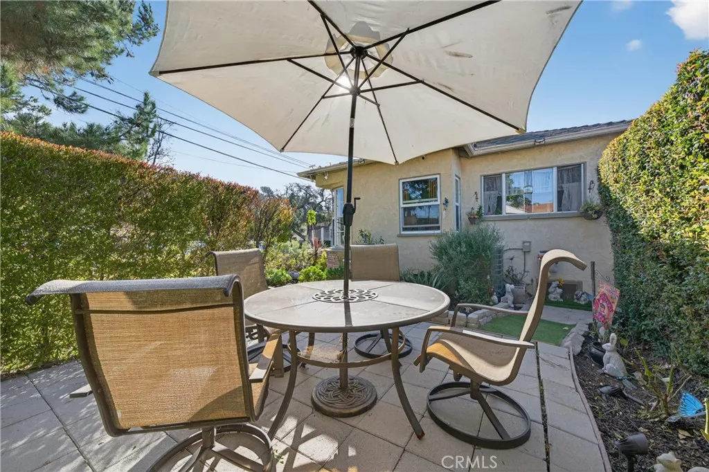 807 S Verdugo Rd, Glendale, California 91205 home-pic-31
