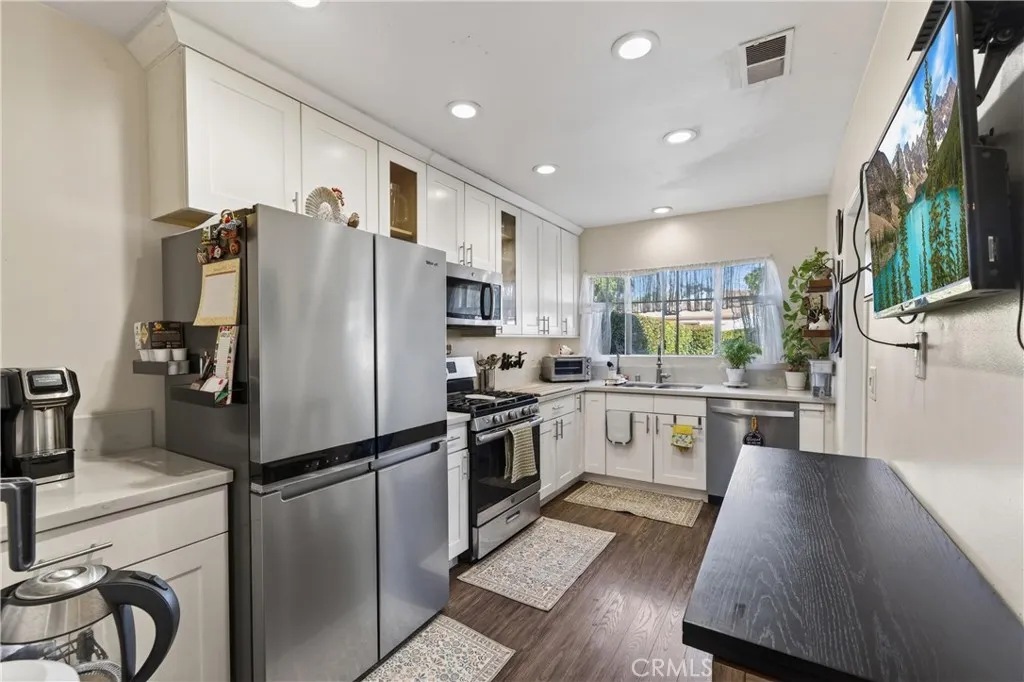 807 S Verdugo Rd, Glendale, California 91205 home-pic-13