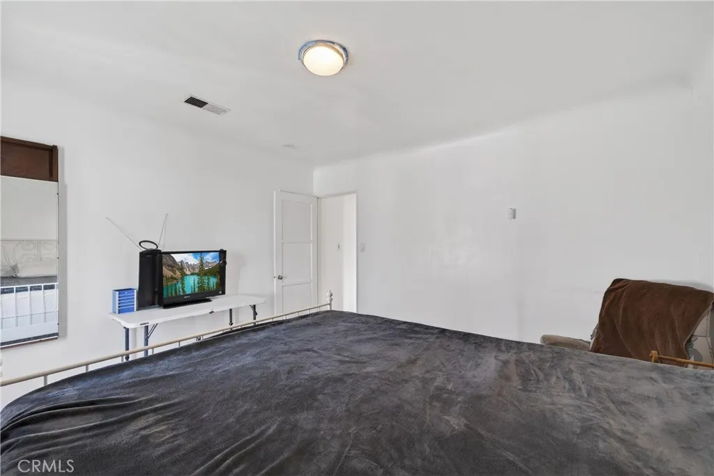 807 S Verdugo Rd, Glendale, California 91205 home-pic-23