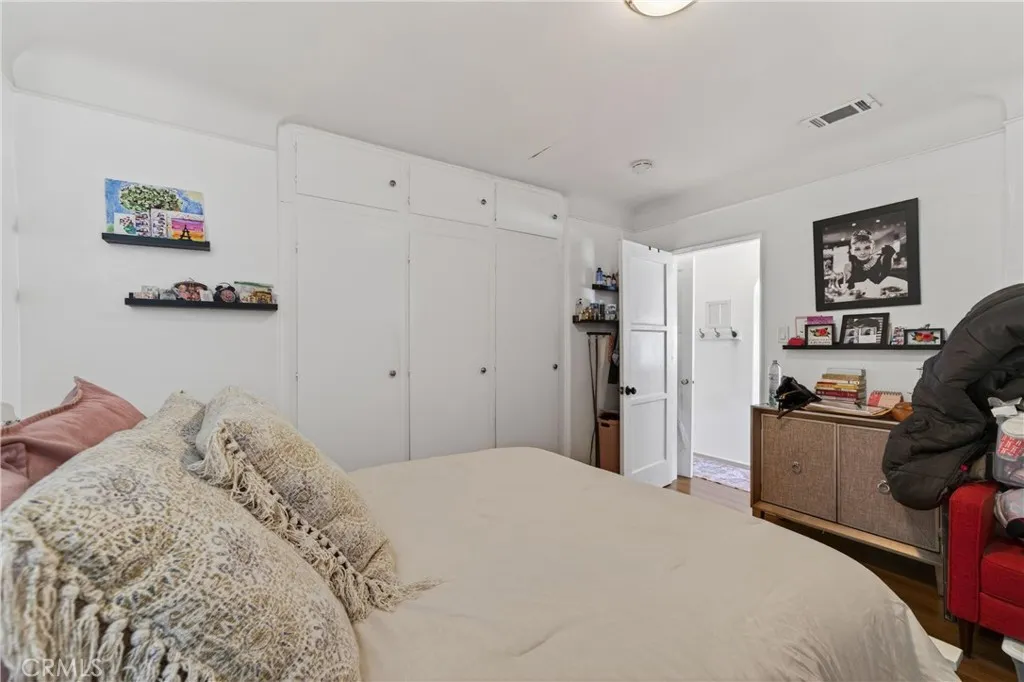 807 S Verdugo Rd, Glendale, California 91205 home-pic-28