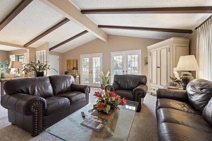 o living room to kitchen