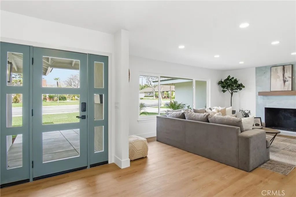 834 Hood Dr, Claremont, California 91711 home-pic-7