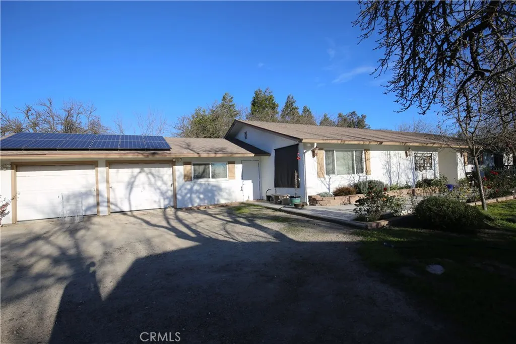 1555 Lyle, Paso Robles, California 93446 home-pic-3