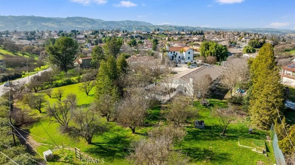 1555 Lyle, Paso Robles, California 93446 home-pic-52
