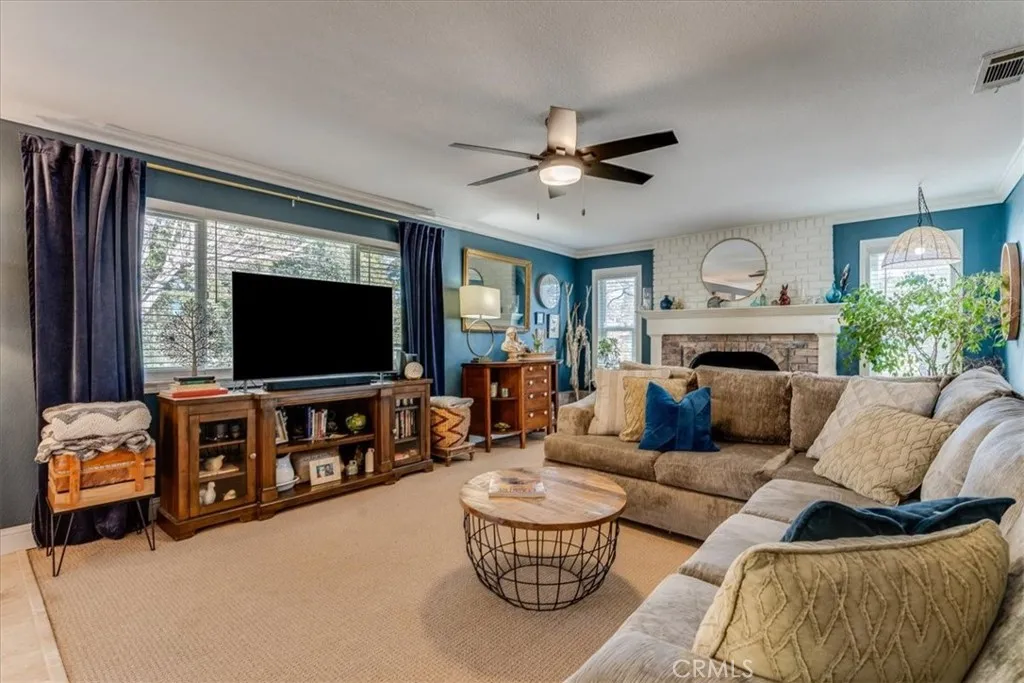 1555 Lyle, Paso Robles, California 93446 home-pic-26
