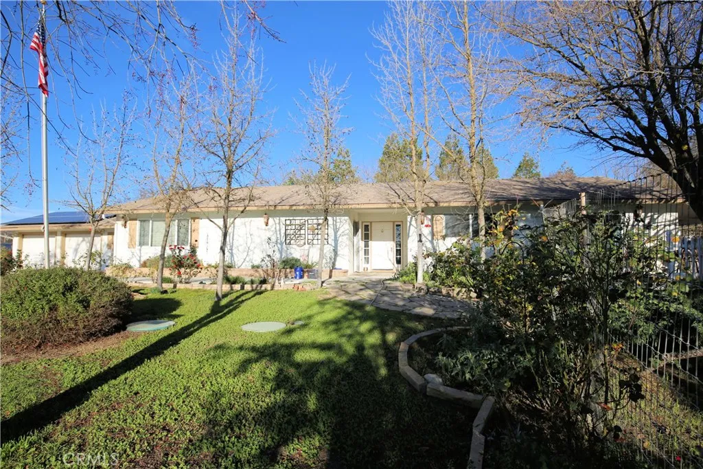 1555 Lyle, Paso Robles, California 93446 home-pic-4